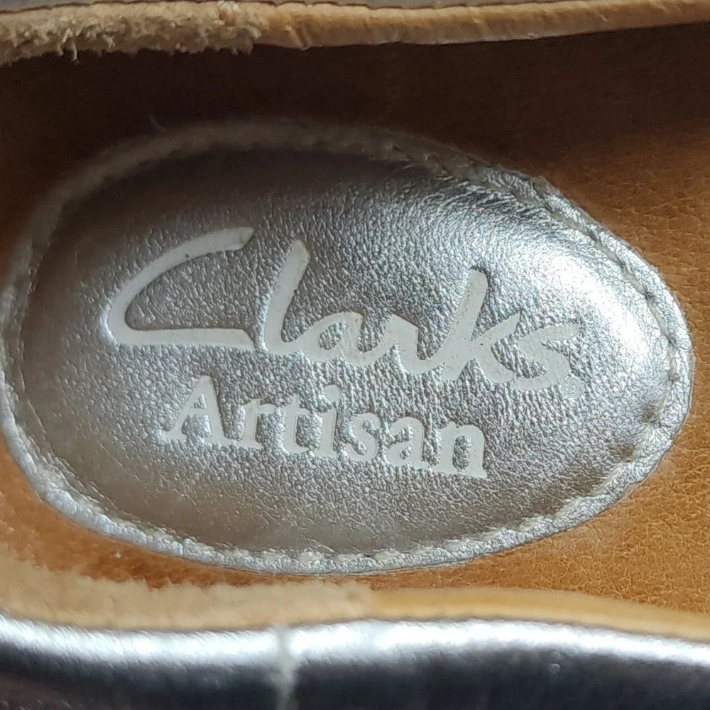 Clarks Boat Shoe 7.5 Wom Cliffrose Silver Metallic Perforated Leather ExtraLight